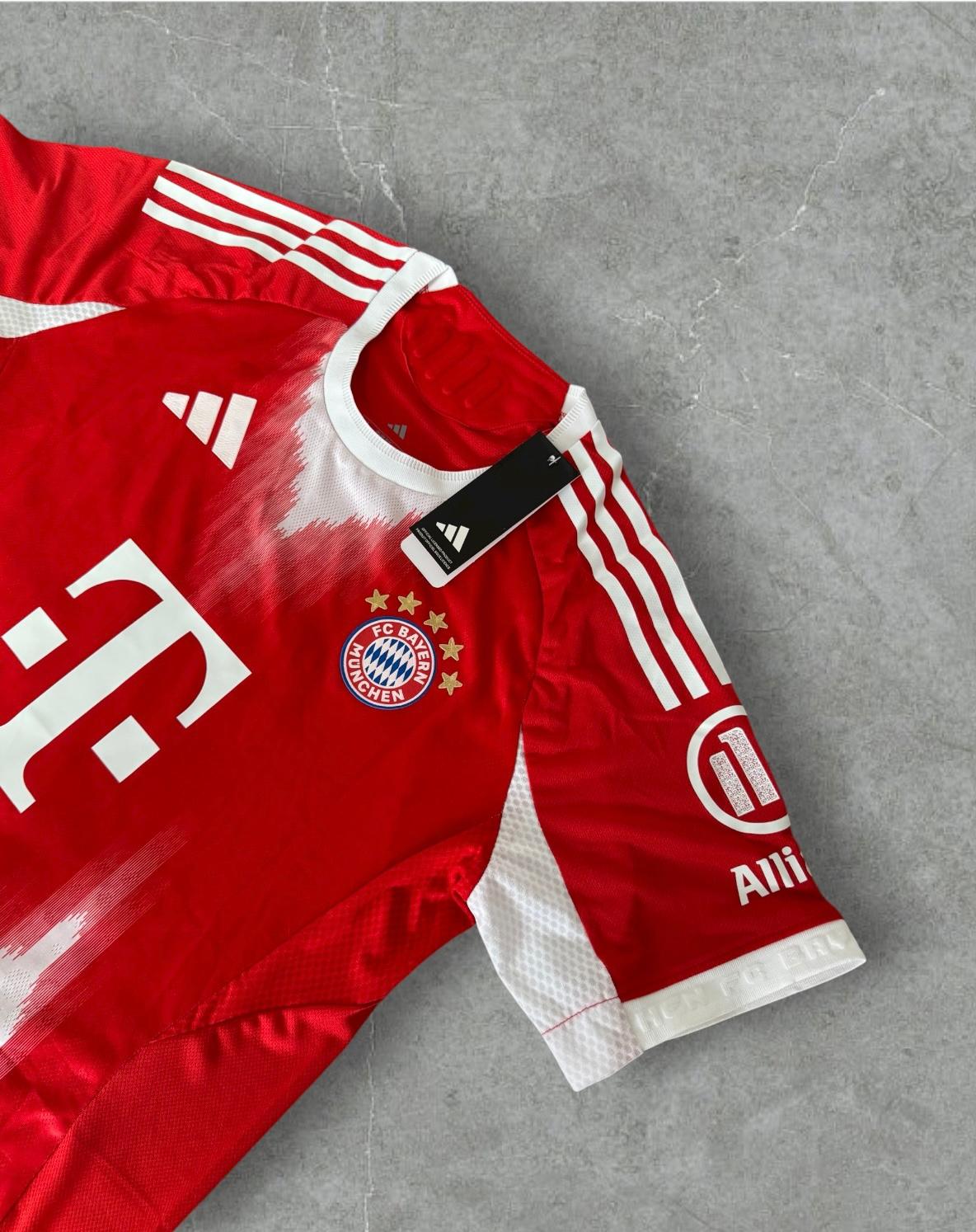 Fußball Trikot Rot Weiß – Größe L – Nr. 14 Luis Díaz