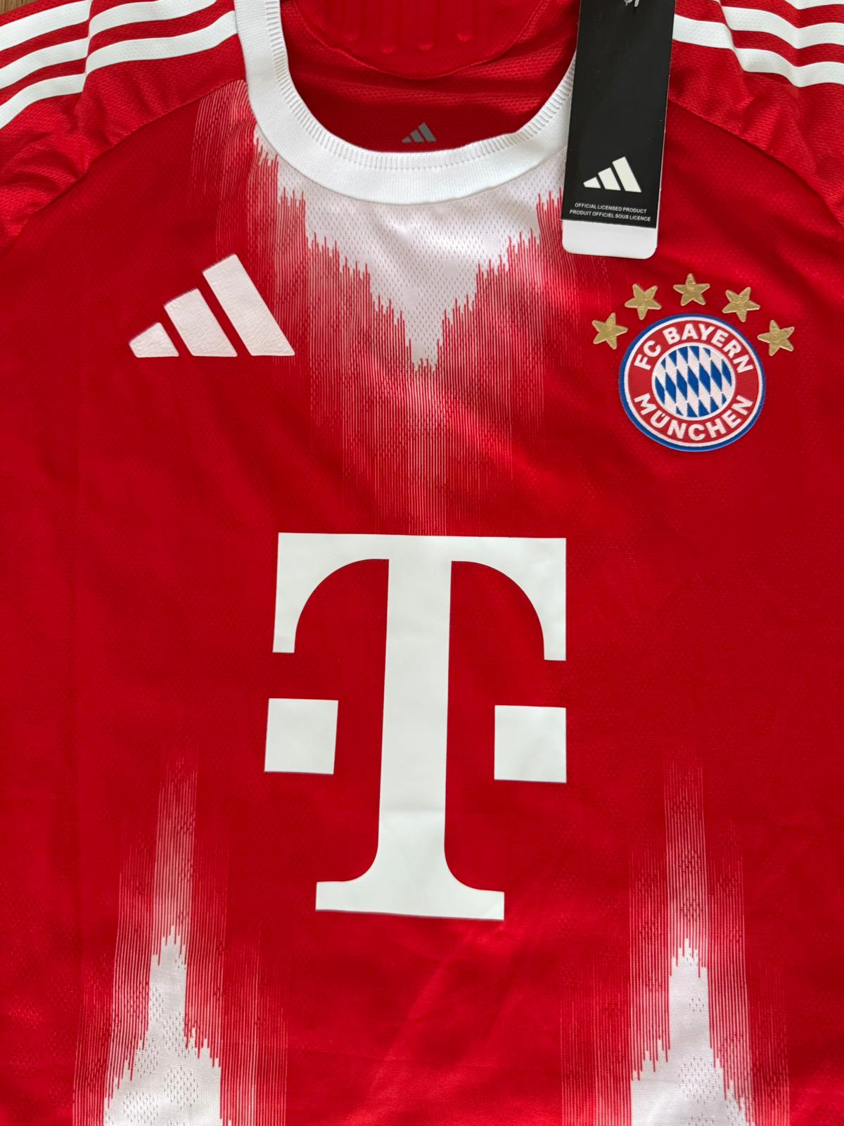 Fußball Trikot Rot Weiß – Größe L – Nr. 14 Luis Díaz