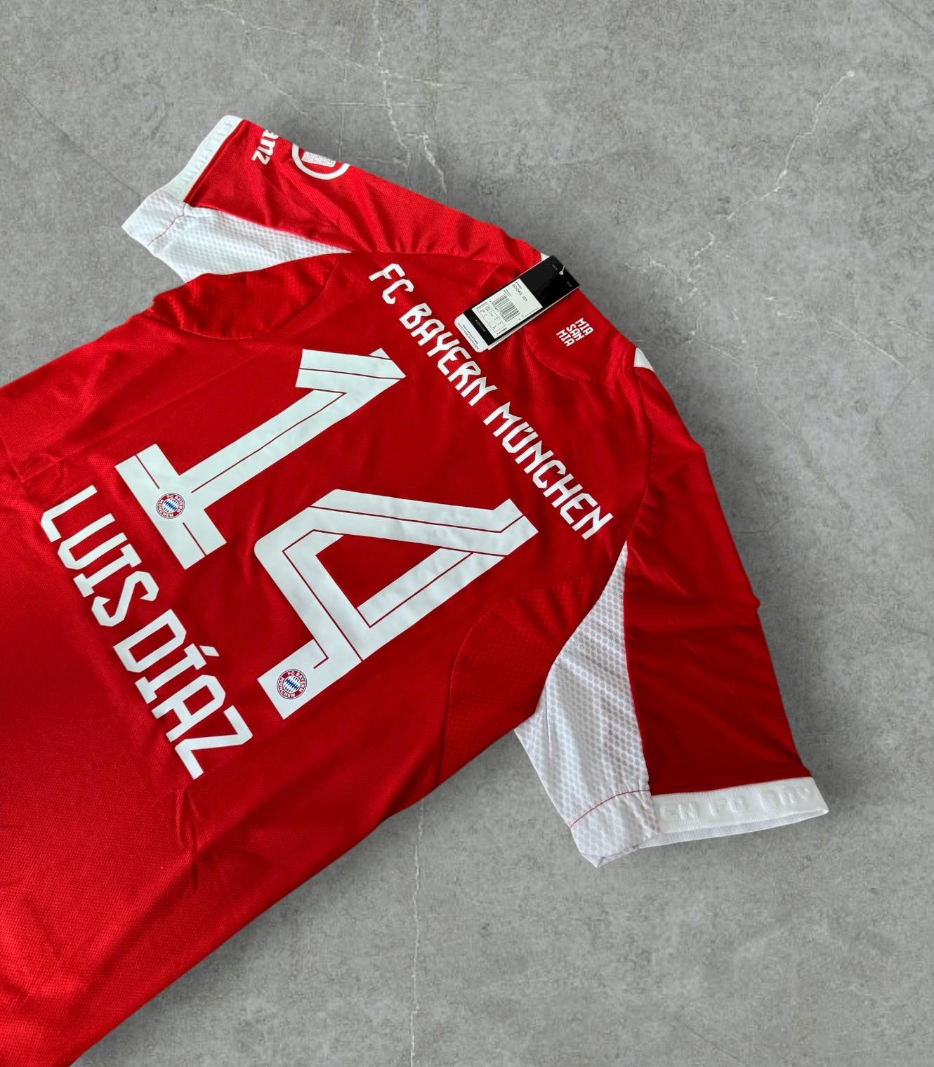 Fußball Trikot Rot Weiß – Größe L – Nr. 14 Luis Díaz